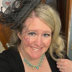 Meet your Posher, Jeanae